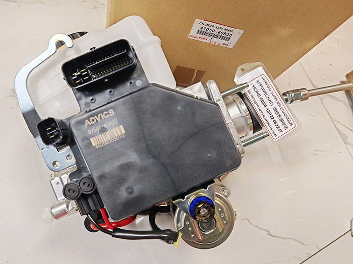 89541-60A22,原厂GDJ150丰田霸道刹车总泵,47050-60B30